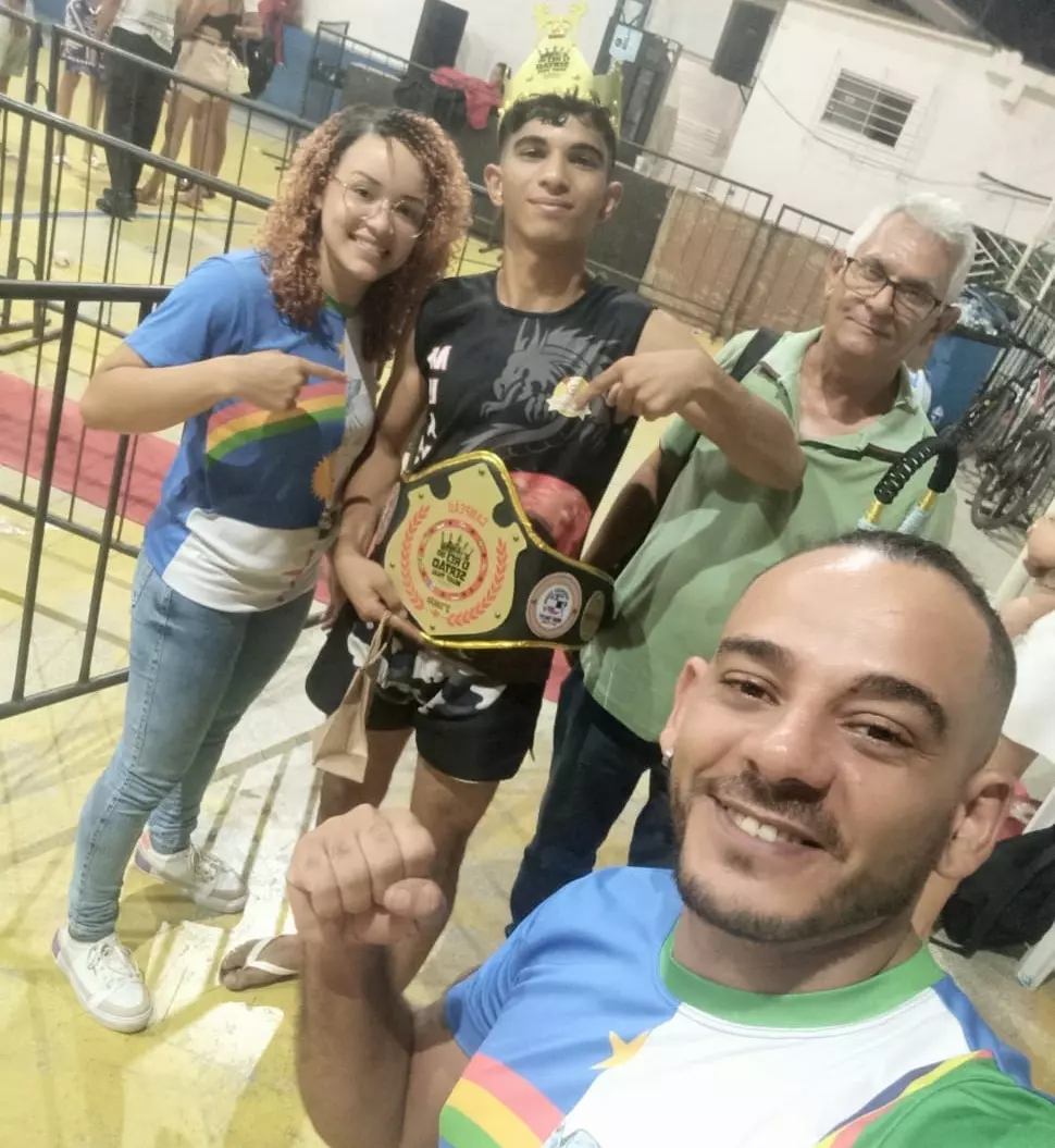 Atleta trindadense vence luta de Muay Thai e se destaca em competição no estado da Bahia